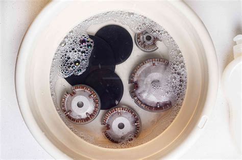 how to clean a burner on a gas stove